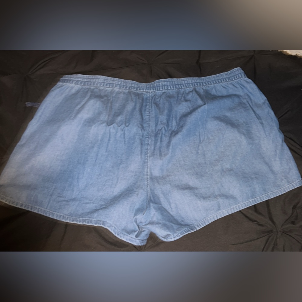 Women’s shorts
